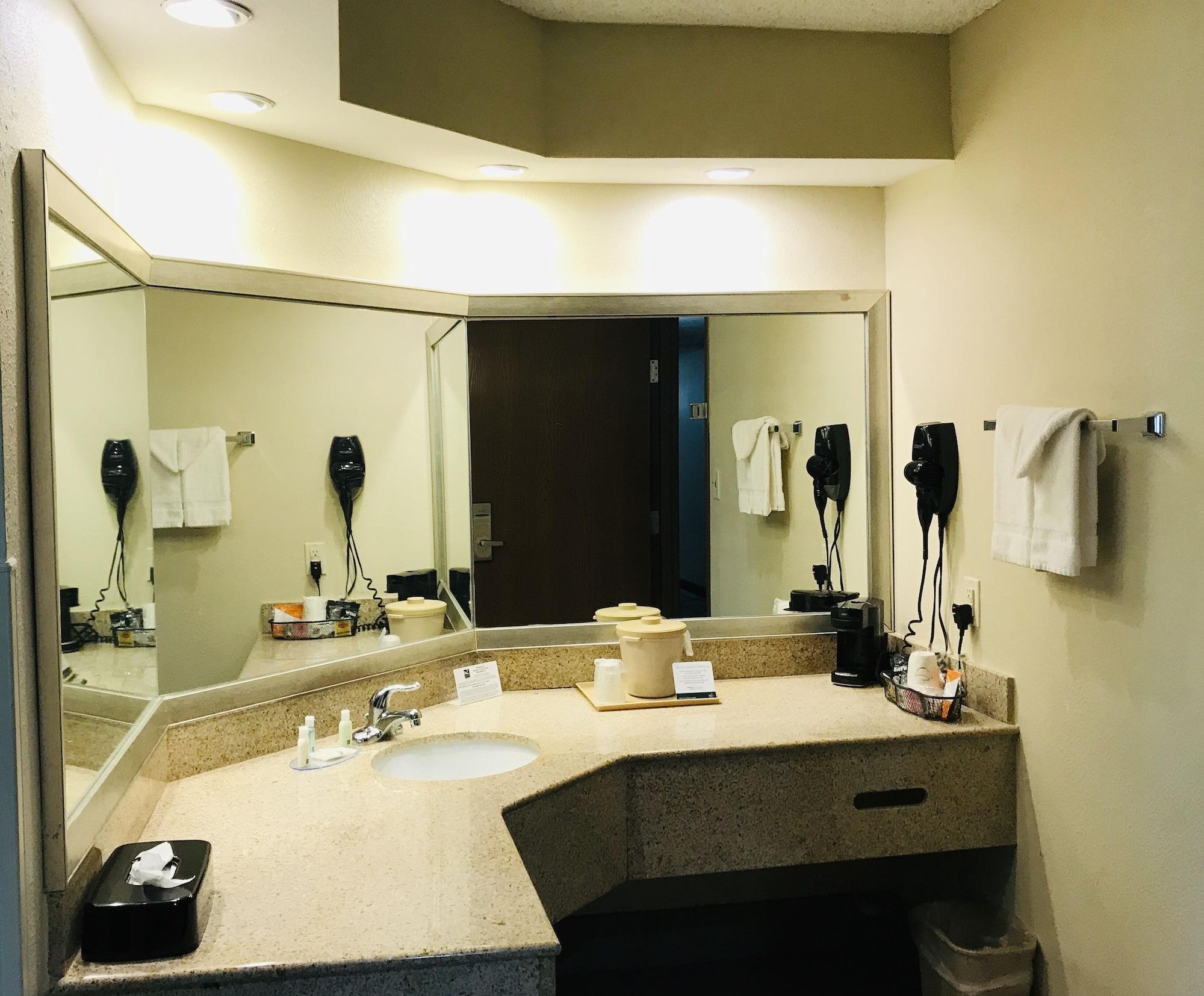 Quality Inn & Suites Уэст-Монро Экстерьер фото