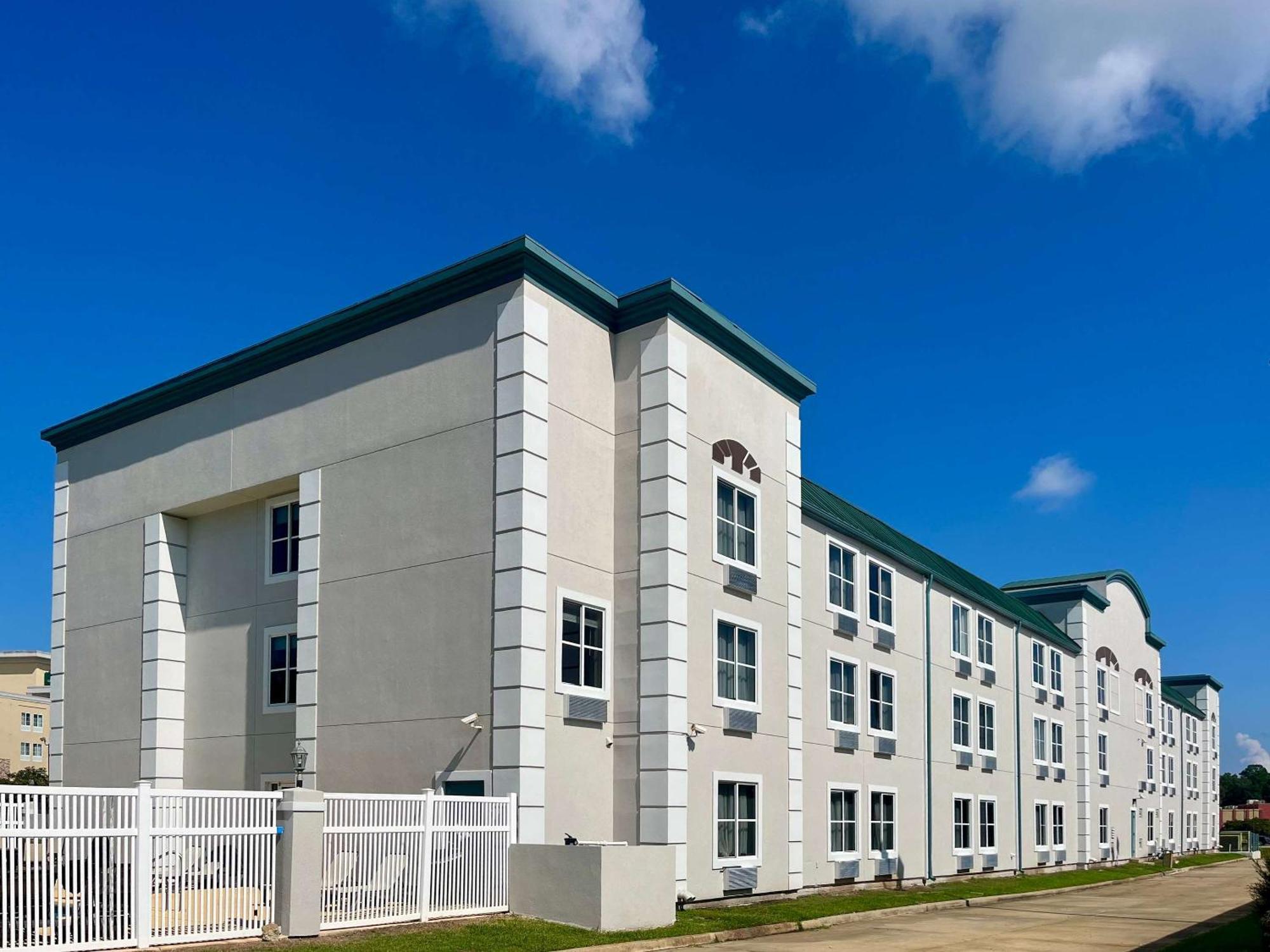 Quality Inn & Suites Уэст-Монро Экстерьер фото