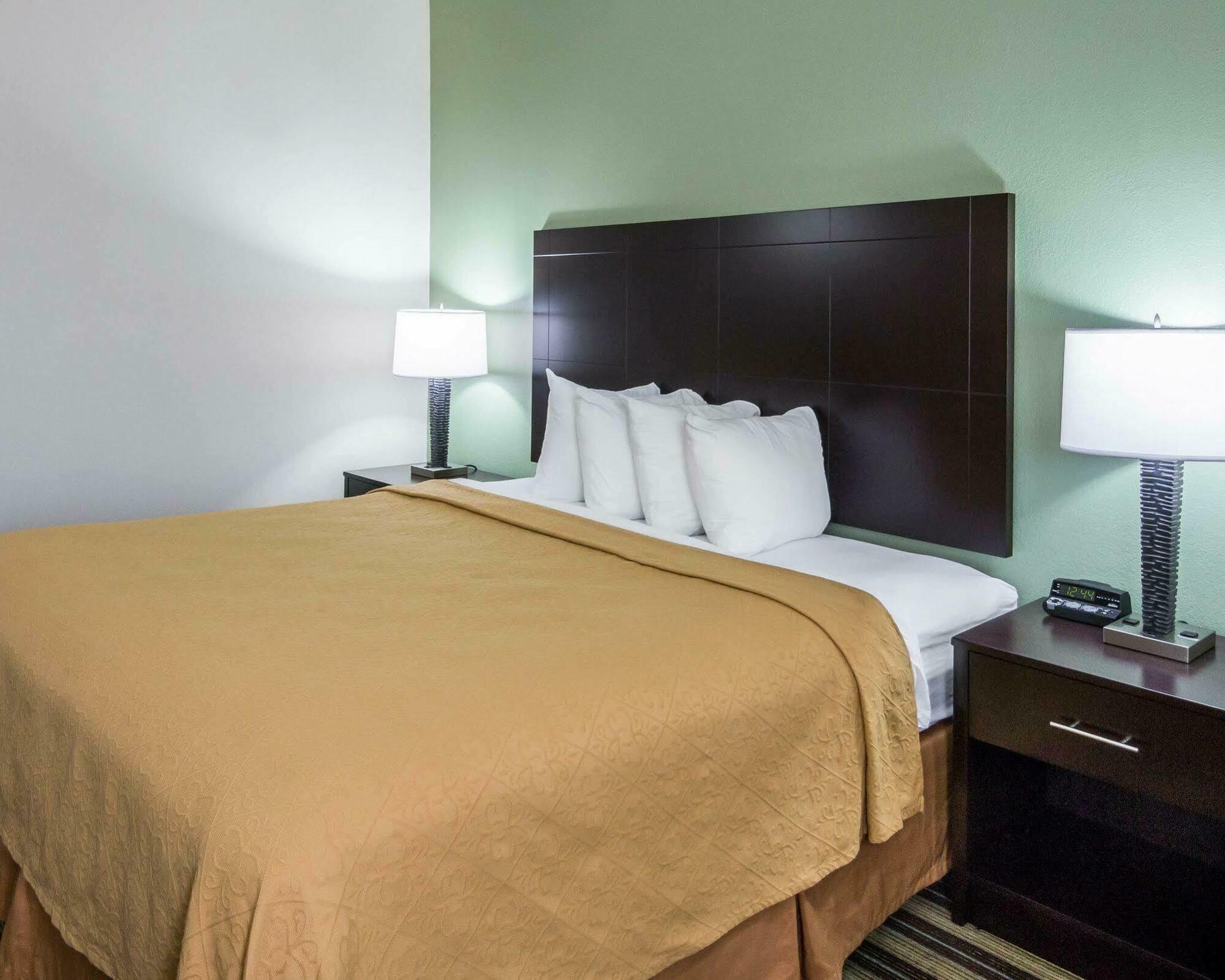 Quality Inn & Suites Уэст-Монро Экстерьер фото